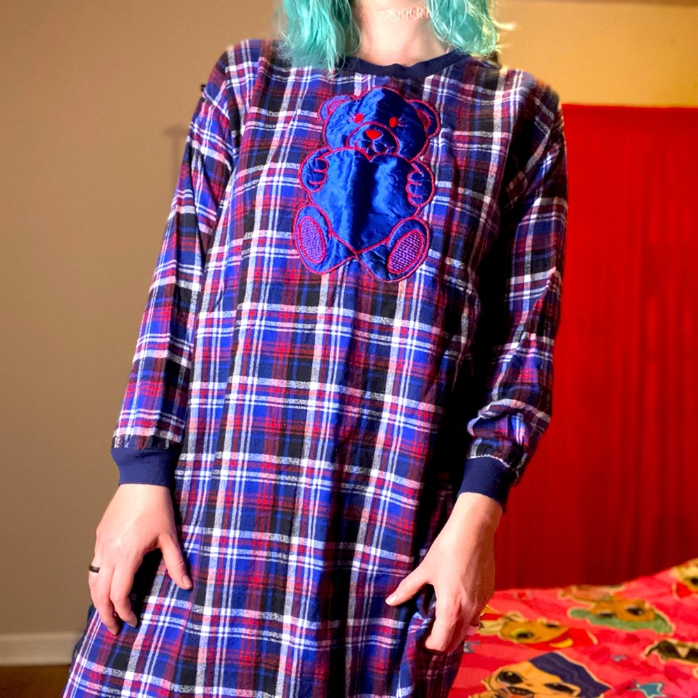 Vintage blue bear flannel nightgown